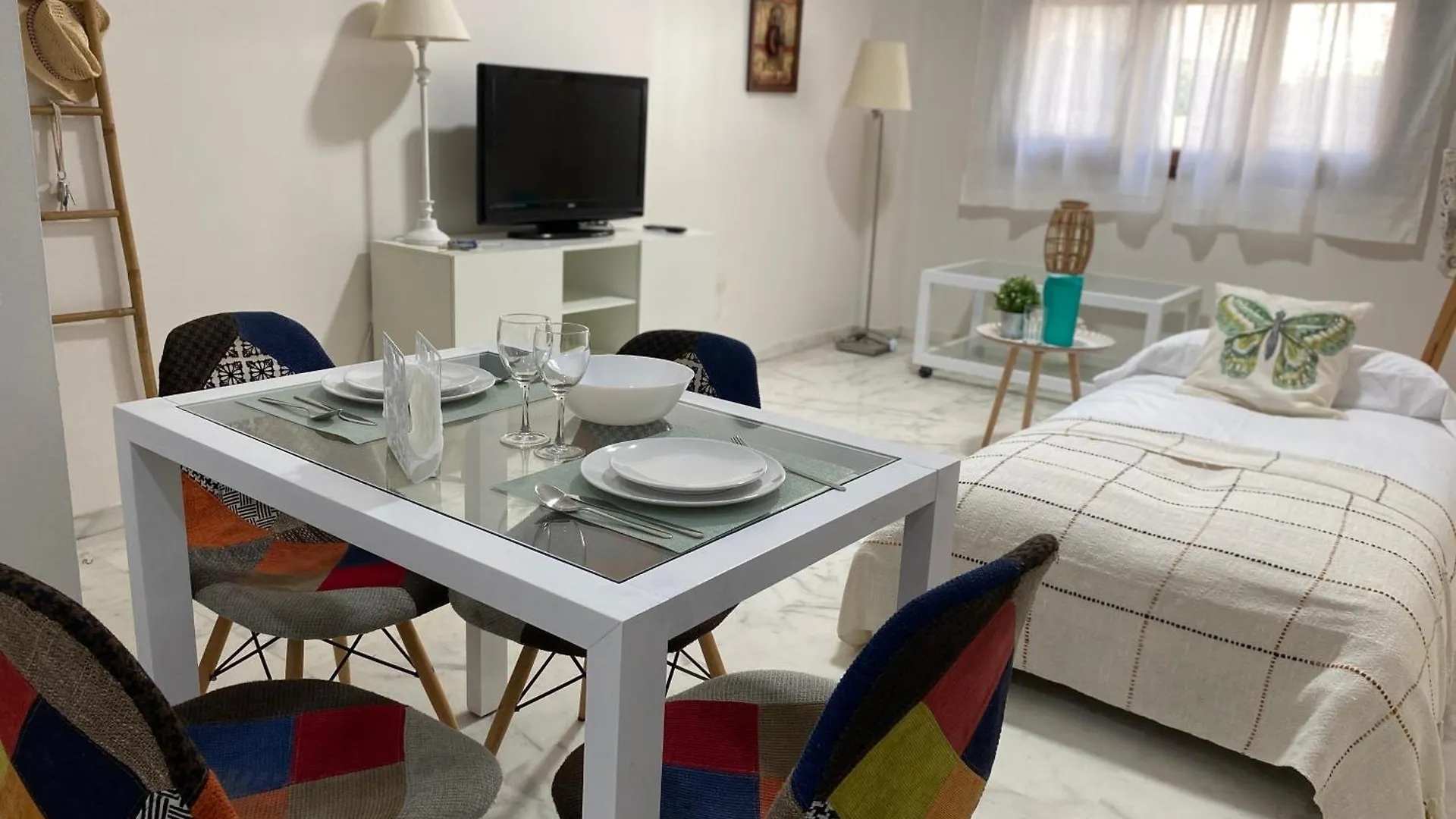 Apartment Aljalux Sevilla Bormujos Spain